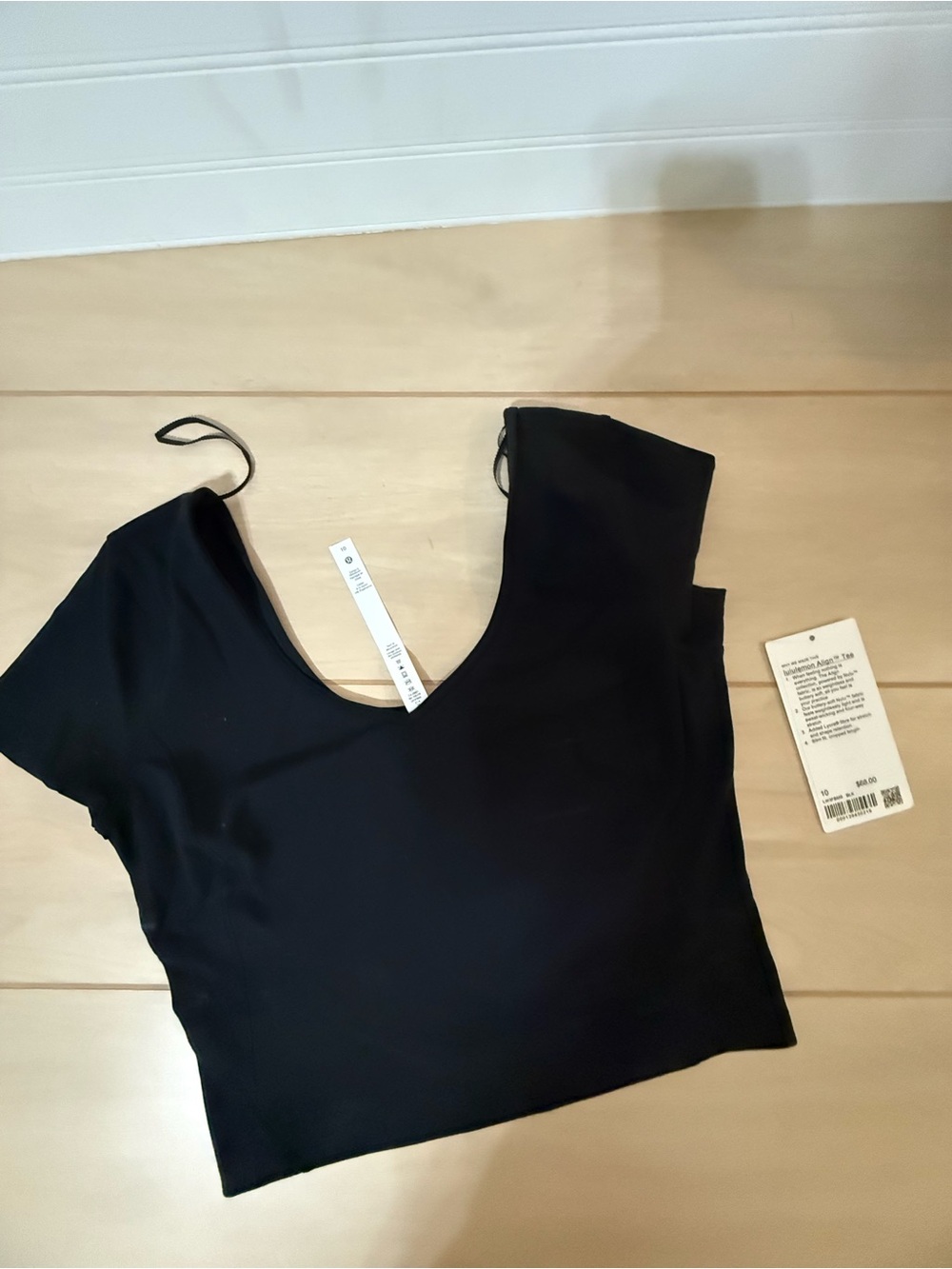 Lululemon Align Tee Short sleeve Crop Size 10 new with tags black